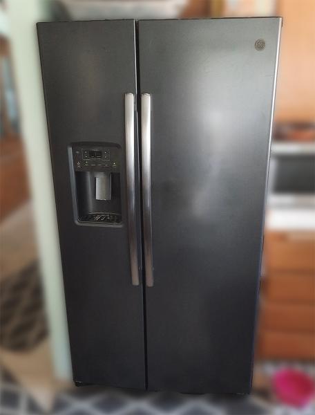 GE Refrigerator Repair in Las Vegas (GSE25HEMJHDS)