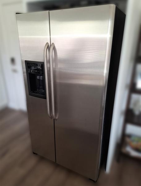 GE Refrigerator Repair in Las Vegas (GSS25WSTBSS)