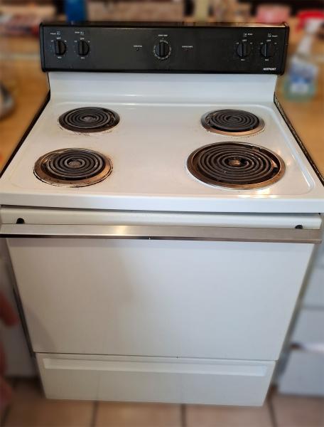 Hotpoint Electric Range Repair in Las Vegas (RB525V4WH)
